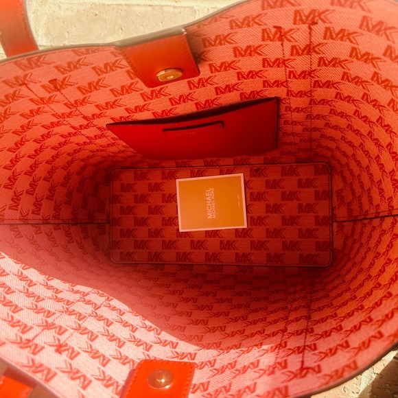 Michael Kors Large Double Handle Tote - Picture 5 of 7